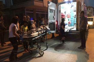 Kahvehanede bıçaklı kavga: 2 yaralı, 7 gözaltı