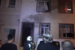 Bursa'da 3 katlı apartmanda doğal gaz patlaması