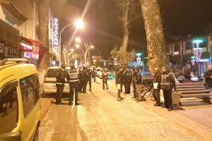 Bursa'da alkollü mekanlara yabancı kadın operasyonu