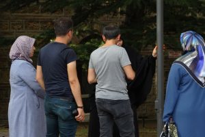 Bursa'da göz açıp kapayıncaya kadar çantayı götürdüler