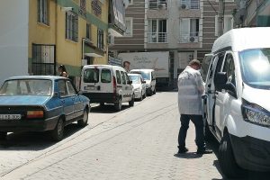 İki çocuk annesi, kendini astı