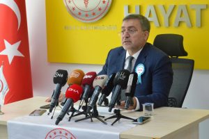 Bursa İl Sağlık Müdürü Akan: ''Gençlerimize sahip çıkmalıyız''