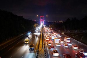 FSM ve 15 Temmuz Şehitler Köprülerinde bazı şeritler kapatıldı
