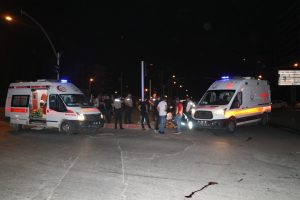 Otomobil engelli motosikletine çarptı: 1 ölü 1 yaralı
