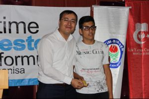 LGS'de başarılı olan imam hatipliler ödüllendirildi