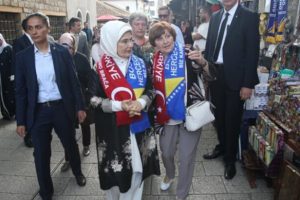 Emine Erdoğan Saraybosna'daki tarihi Başçarşı'yı gezdi