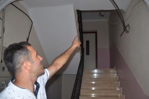 Bursa'da mahalleliyi bezdiren hırsız, bebek arabasına kadar ne bulduysa çaldı