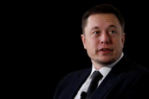 Elon Musk: Robot taksiler üretildiğinde Tesla'nın fiyatı artacak