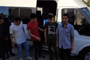 65 kaçak göçmen yakalandı