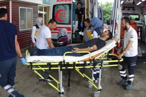 Bursa'da kazalar peş peşe geldi: 12 yaralı