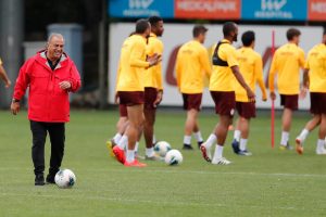 Galatasaray hazırlıklarını çift idmanla sürdürdü
