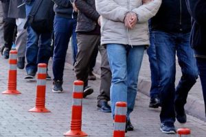 Terör örgütü mensubu 10 kişi yakalandı