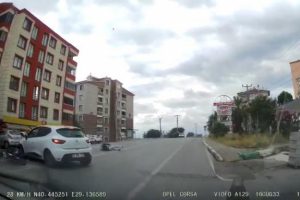 Bursa'da hatalı U dönüşü kaza getirdi