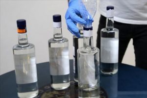 Metil alkol kabusu bir can daha aldı