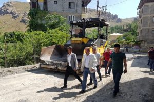 Hakkari Belediyesi'nden yol yapım çalışması