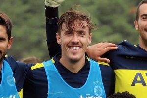 Max Kruse Türkçe'yi Ezel'den öğreniyor