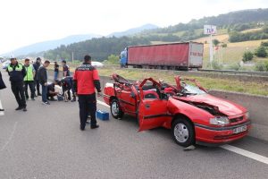 TEM Otoyolu'nda feci kaza: 1 ölü, 2 yaralı