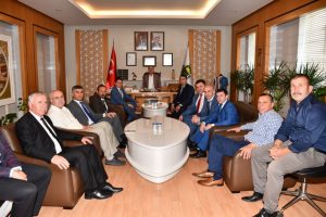 Bursa İnegöl Belediye Başkanı Taban Tahtamukay heyetini ağırladı