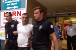 Bursa'da el feneriyle eve giren 2 hırsız suçüstü yakalandı