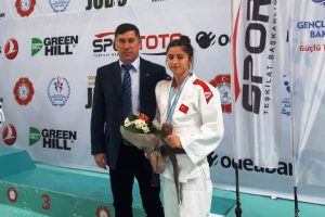 Almanya'da Kader Divan fırtınası esecek