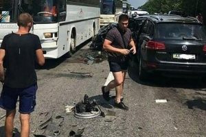 Zelenskiy'nin konvoyu kaza yaptı