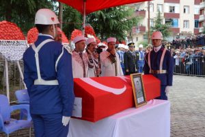 Hakkari şehidi son yolculuğuna uğurlandı