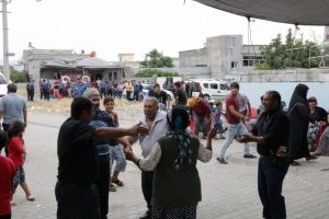 İki aile arasında kavga: 2'si polis 3 yaralı