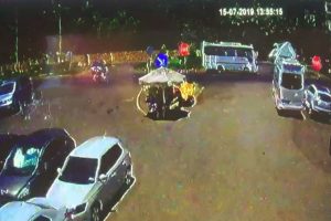 İki minibüs böyle çarpıştı: Faciadan dönüldü