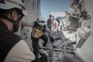 Esad rejimi İdlib'i vurdu: Çok sayıda ölü ve yaralı var