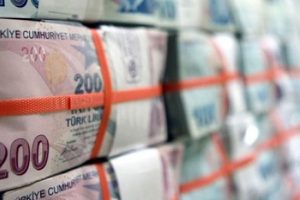 Bütçe 12 milyar lira açık verdi