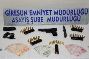Cinayet zanlısının üzerinden cephanelik çıktı