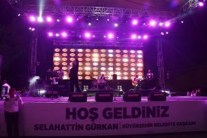 Kayısı Festivali Rafet El Roman konseri ile başladı