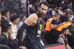 TBF Disiplin Kurulu'ndan Anadolu Efes ile ilgili 'ambulans' kararı