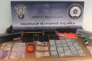 FETÖ operasyonuna 4 tutuklama