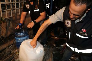 Ankara'da sahte içki operasyonu
