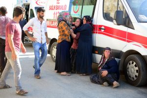 Sulama kanalına düşen kamyonetteki 4 kişiyi kurtardı, kendi öldü