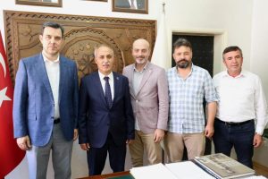 AK Parti Bursa Milletvekillerinden Başkan Aydın'a ziyaret