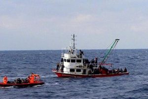 Libya açıklarında İtalyan balıkçı teknesine el konuldu