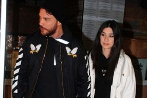 Sinan Akçıl'dan Burcu Kıratlı'ya romantik doğum günü mesajı!