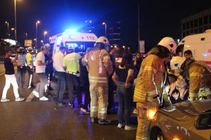Hollanda'dan tatile gelen aile kaza yaptı: 4 yaralı