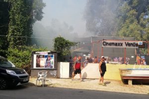 Bursa Gemlik'te tatilcileri korkutan yangın