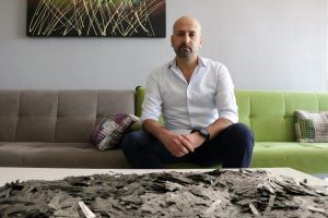 7 yılda 40 bin jilet biriktirdi