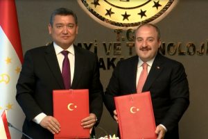Bakan Varank: Tacikistan ile dış ticaret hacmimizi 1 milyar dolara çıkarma hedefimiz var