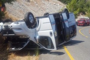 Marmaris'te yolcu minibüsü kaza yaptı; 11 yaralı