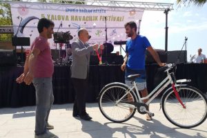 Bursa Mustafakemalpaşaspor Havacılık Festivalinden birincilik madalyası ile döndü