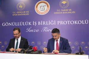 İki bakanlık 'Gönüllülük Alanında İş Birliği'ne imza attı
