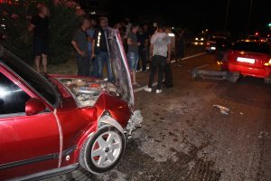 Manisa'da otomobiller çarpıştı: 1 yaralı