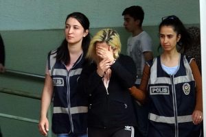Polisten 'Hanımağa'nın fuhuş çetesine operasyon: 8 gözaltı