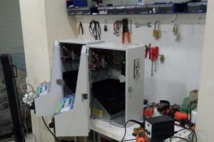Polise kumar makinesi satarken yakalandı