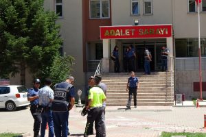 Babadan öz kızına ve oğluna cinsel istismar! ''Dokunmama izin vermiyorsun''